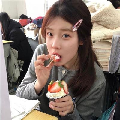 穿书后我靠手镯攻略前任